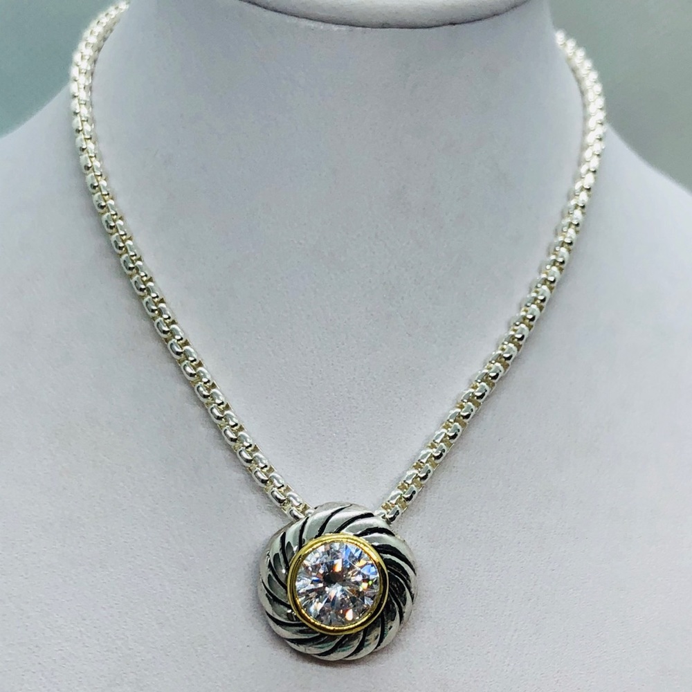 🌟 Silver Necklace - Picture 2 of 5